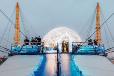 Snow Globe Climb – Up at The O2