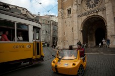 Balade en Spinach Fun Car à Lisbonne - 2 personnes (1 heure)