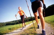 Esperienza di Nordic Walking nella Natura Comasca