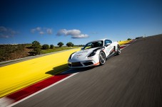 Conduzir um Porsche Cayman 718 S - 2 voltas + 1 volta em co-piloto