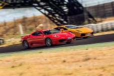 Conducir Ferrari y Lamborghini - 1 + 1 vueltas en circuito