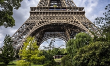 Eiffel Tower: Skip-The-Line Guided Tour